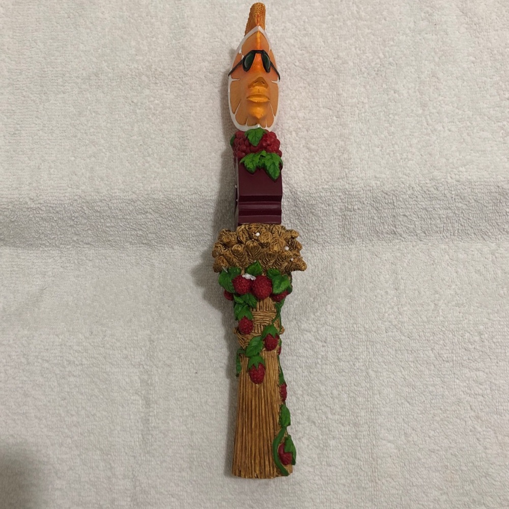 Shock Top Raspberry Wheat Tap Handle - Picture 2 of 4